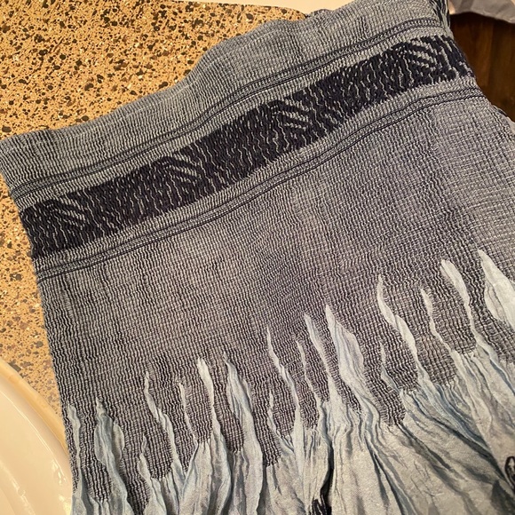 ▪️Happy Poshing▪️ - Picture 2 of 3